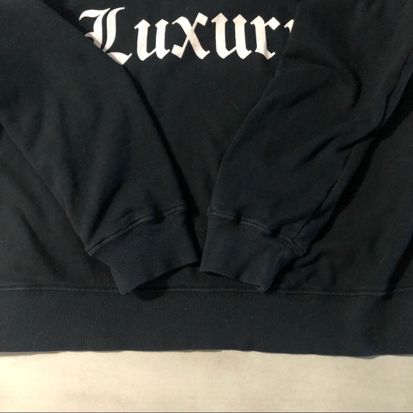 WILDFOX I’m A Luxury Crewneck Sweatshirt Pullover Sweater Boho Vintage Comfy Top - Picture 5 of 9